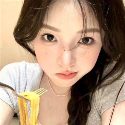 蓝色眼影